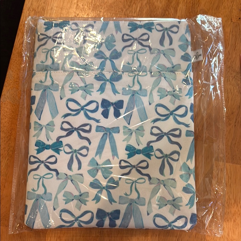 Blue Bow Patterned Tablet Pouch Sleeve NEW